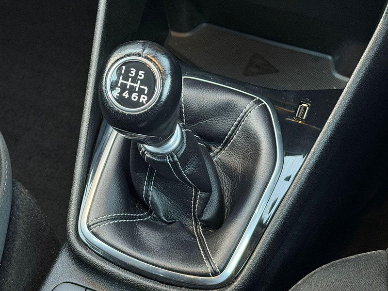 Ford Fiesta 1.0T EcoBoost Zetec Euro 6 (s/s) 5dr 5dr Manual 2025