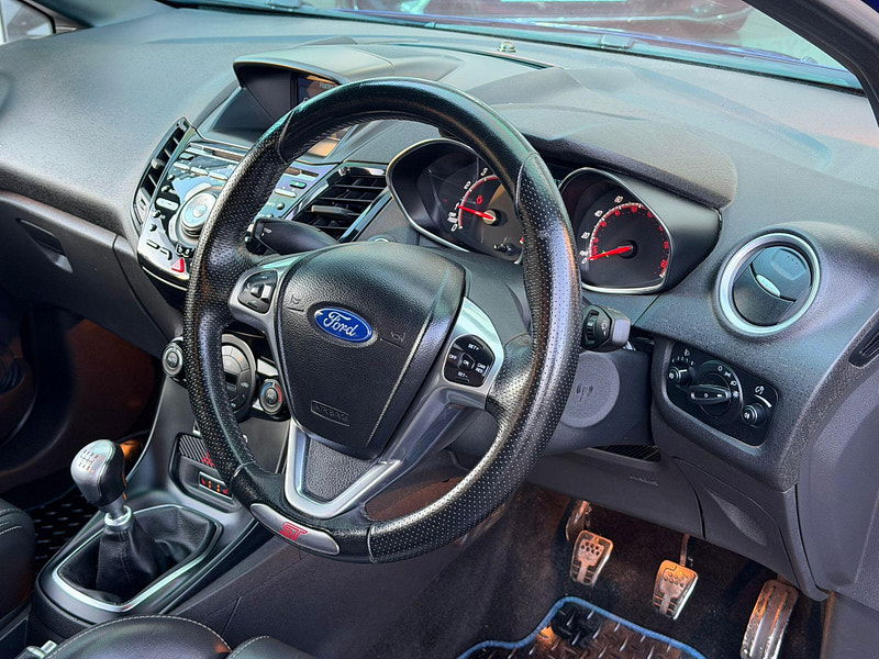 Ford Fiesta 1.6T EcoBoost ST-3 Euro 5 (s/s) 3dr 3dr Manual 2025