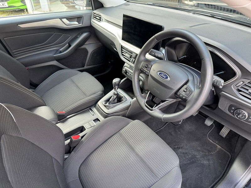 Ford Focus 1.0T EcoBoost Titanium Euro 6 (s/s) 5dr 5dr Manual 2025