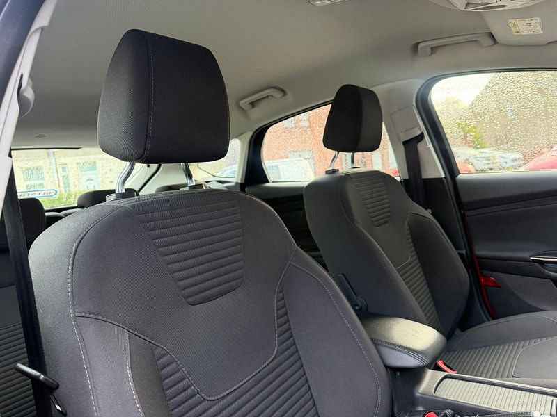 Ford Focus 1.0T EcoBoost Titanium Euro 6 (s/s) 5dr 5dr Manual 2026