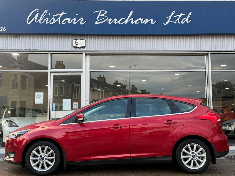 Ford Focus 1.0T EcoBoost Titanium Euro 6 (s/s) 5dr 5dr Manual 2026