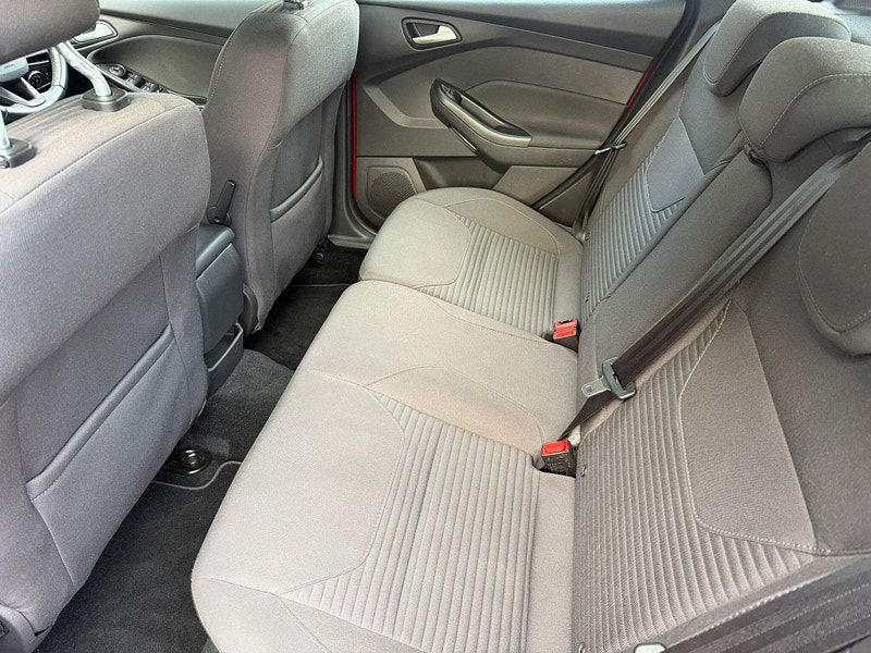 Ford Focus 1.0T EcoBoost Titanium Euro 6 (s/s) 5dr 5dr Manual 2026