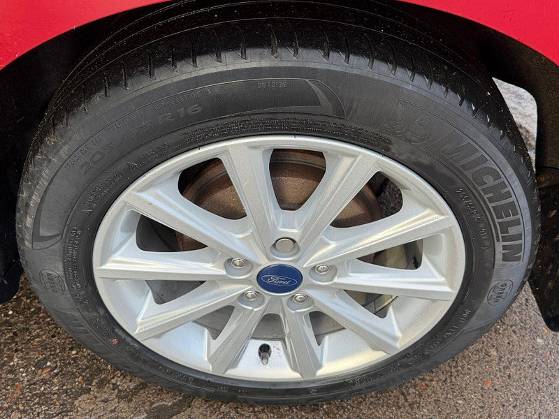 Ford Focus 1.0T EcoBoost Titanium Euro 6 (s/s) 5dr 5dr Manual 2026