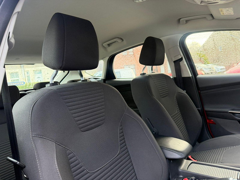 Ford Focus 1.0T EcoBoost Titanium Euro 6 (s/s) 5dr 5dr Manual 2026