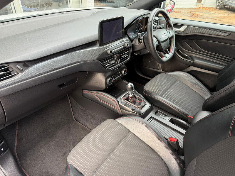 Ford Focus 1.5T EcoBoost ST-Line X Euro 6 (s/s) 5dr 5dr Manual 2025