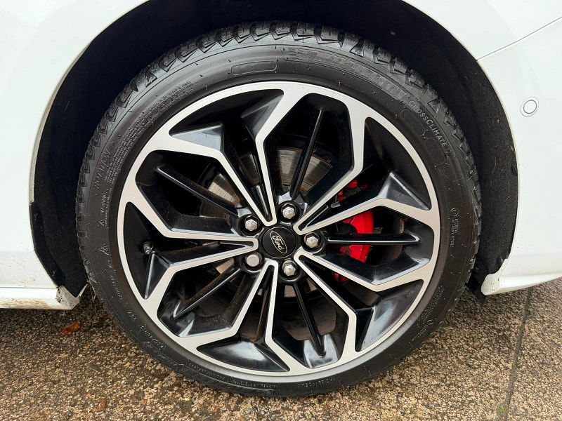 Ford Focus 1.5T EcoBoost ST-Line X Euro 6 (s/s) 5dr 5dr Manual 2025