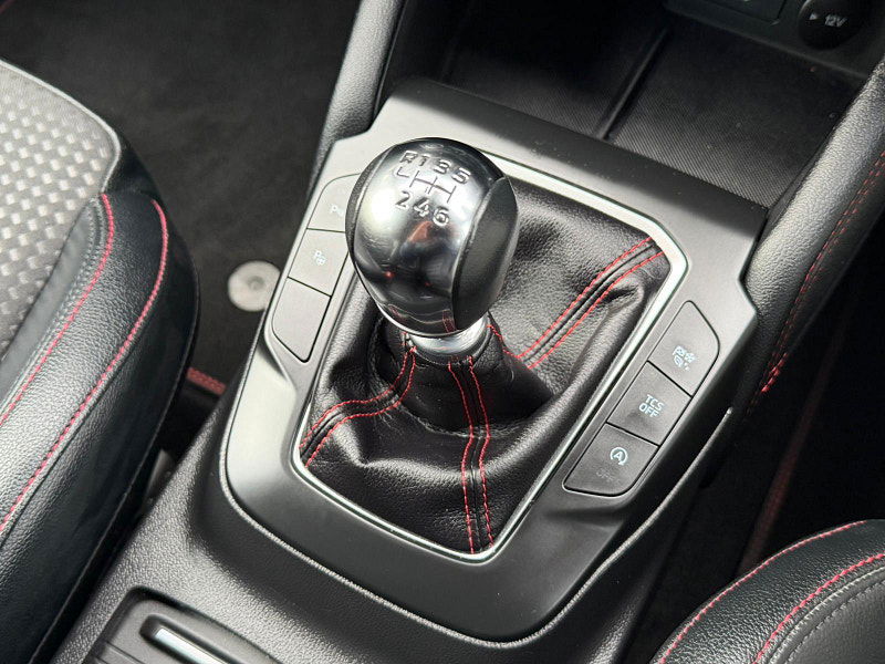 Ford Focus 1.5T EcoBoost ST-Line X Euro 6 (s/s) 5dr 5dr Manual 2025