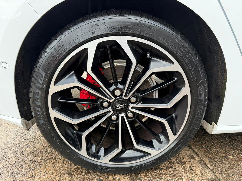 Ford Focus 1.5T EcoBoost ST-Line X Euro 6 (s/s) 5dr 5dr Manual 2025