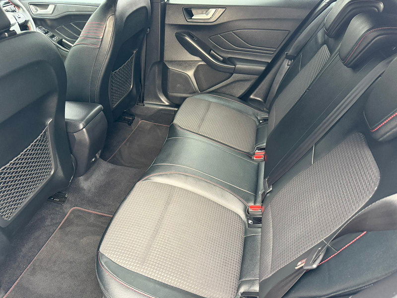 Ford Focus 1.5T EcoBoost ST-Line X Euro 6 (s/s) 5dr 5dr Manual 2025