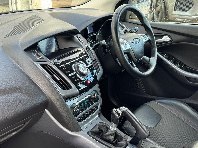 Ford Focus 1.6 TDCi Titanium X Euro 5 (s/s) 5dr 5dr Manual 2025