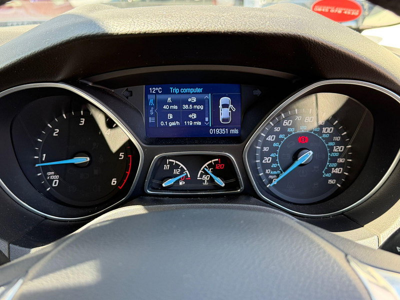 Ford Focus 1.6 TDCi Zetec Navigator Euro 5 (s/s) 5dr 5dr Manual 2026