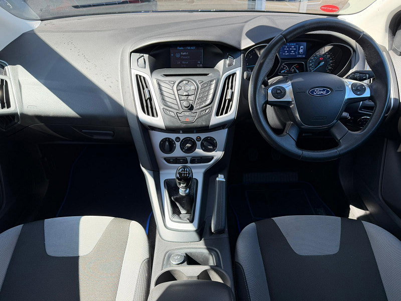 Ford Focus 1.6 TDCi Zetec Navigator Euro 5 (s/s) 5dr 5dr Manual 2026