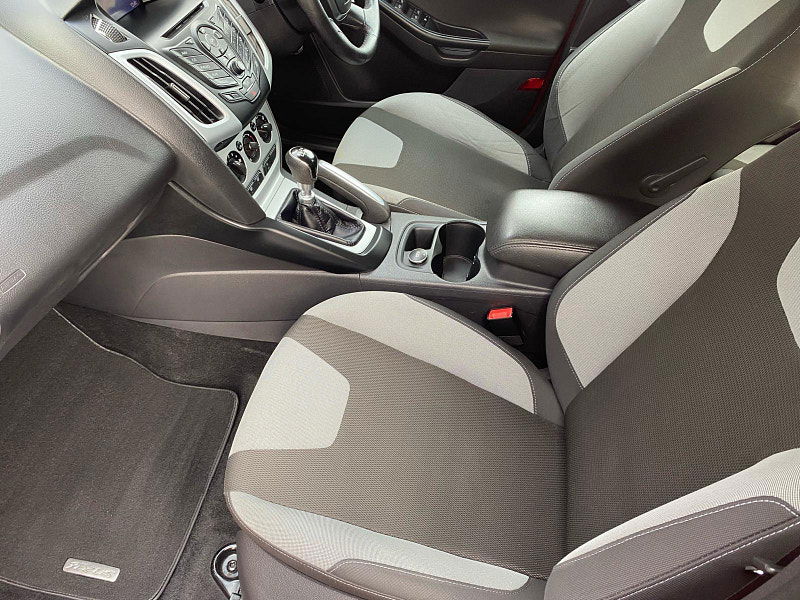 Ford Focus 1.6T EcoBoost Zetec S Euro 5 (s/s) 5dr 5dr Manual 2025