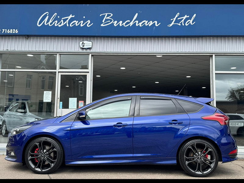 Ford Focus 2.0T EcoBoost ST-3 Euro 6 (s/s) 5dr 5dr Manual 2025
