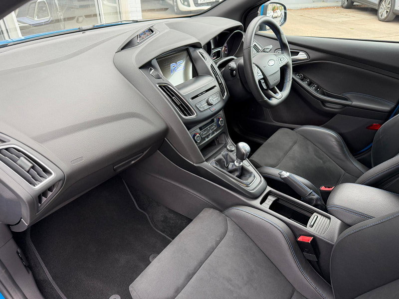 Ford Focus 2.3T EcoBoost RS AWD Euro 6 (s/s) 5dr 5dr Manual 2026