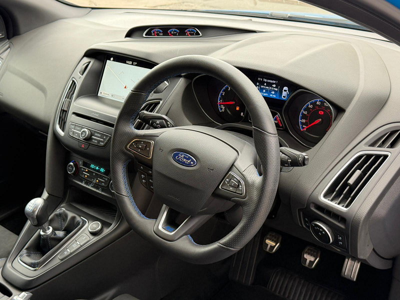 Ford Focus 2.3T EcoBoost RS AWD Euro 6 (s/s) 5dr 5dr Manual 2026