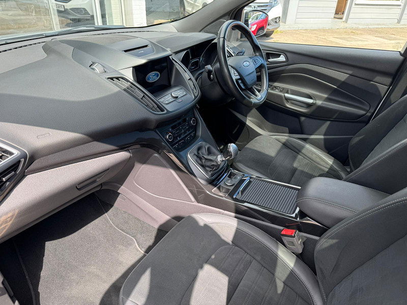 Ford Kuga 2.0 TDCi ST-Line X AWD Euro 6 (s/s) 5dr 5dr Manual 2025