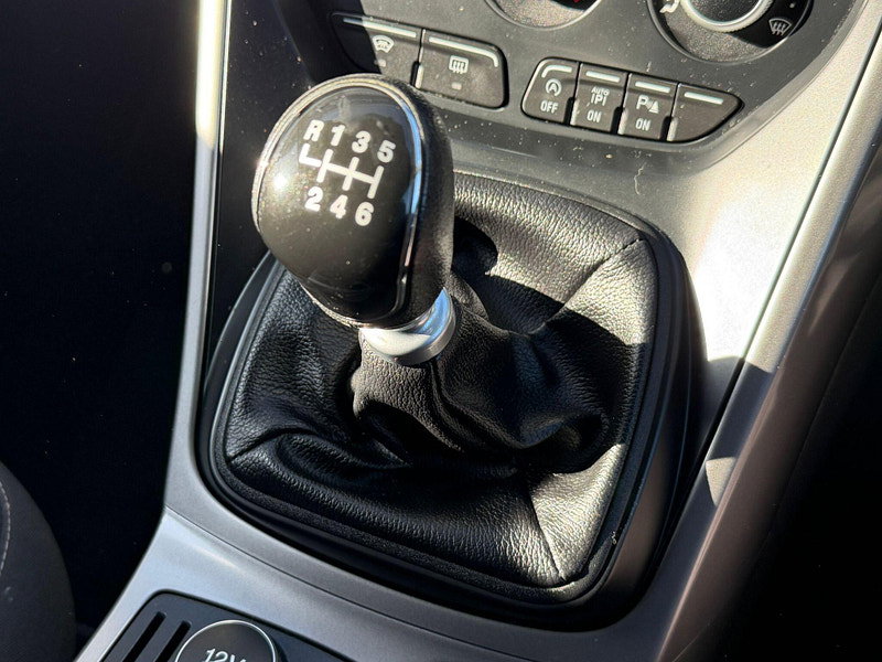 Ford Kuga 2.0 TDCi Zetec 2WD Euro 6 (s/s) 5dr 5dr Manual 2026