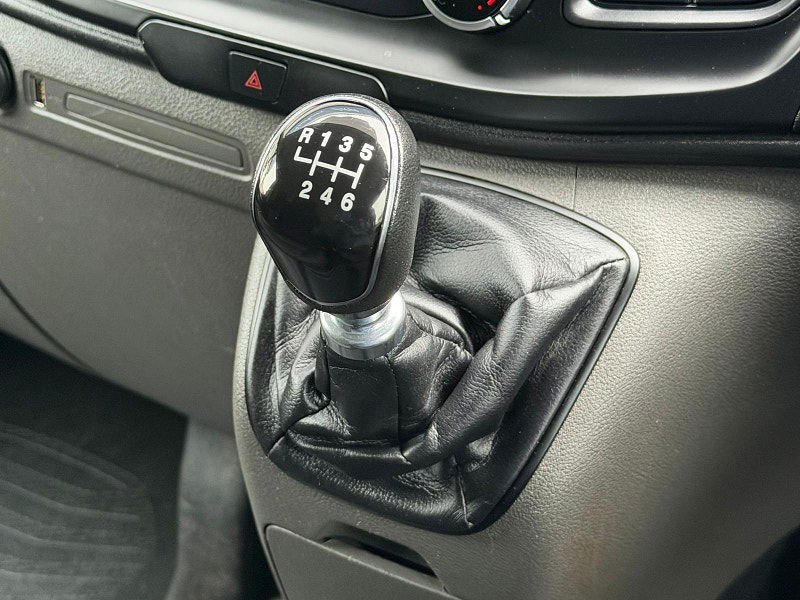 Ford Transit Custom 2.0 280 EcoBlue Leader L1 H1 Euro 6 (s/s) 5dr 5dr Manual 2025