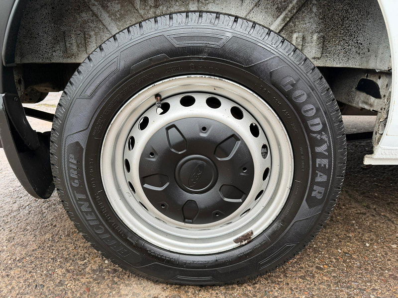 Ford Transit Custom 2.0 280 EcoBlue Leader L1 H1 Euro 6 (s/s) 5dr 5dr Manual 2025