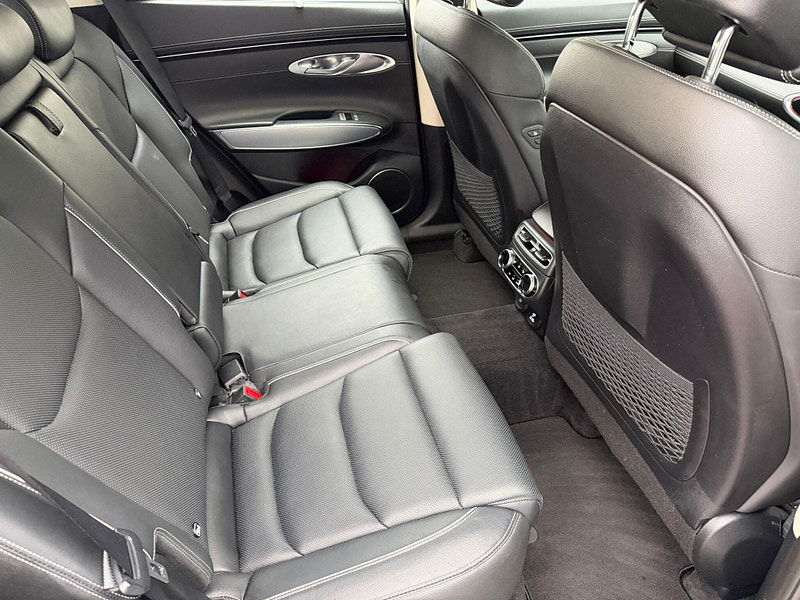 Genesis GV70 2.5T Luxury Auto 4WD Euro 6 (s/s) 5dr 5dr Automatic 2026