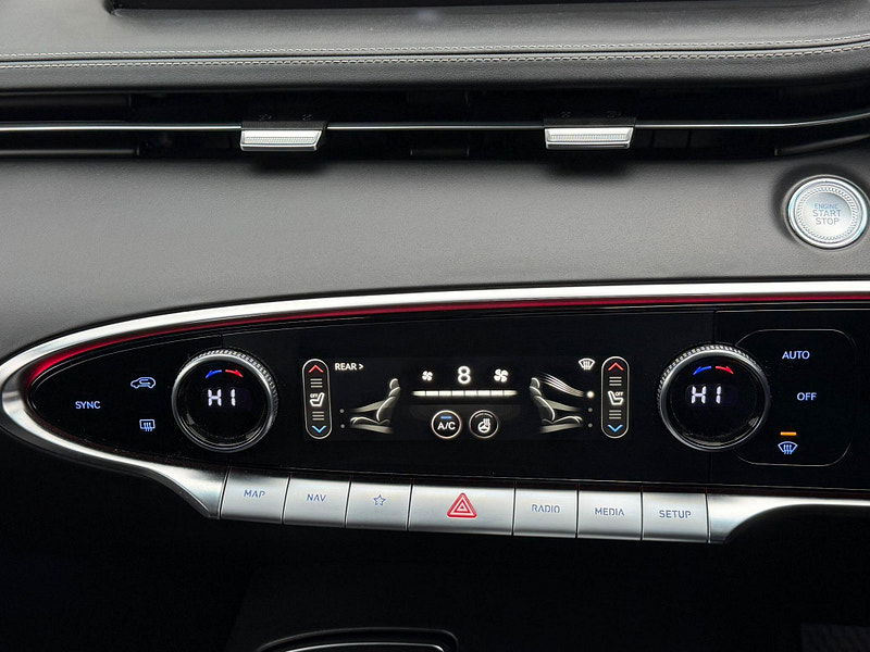 Genesis GV70 2.5T Luxury Auto 4WD Euro 6 (s/s) 5dr 5dr Automatic 2026