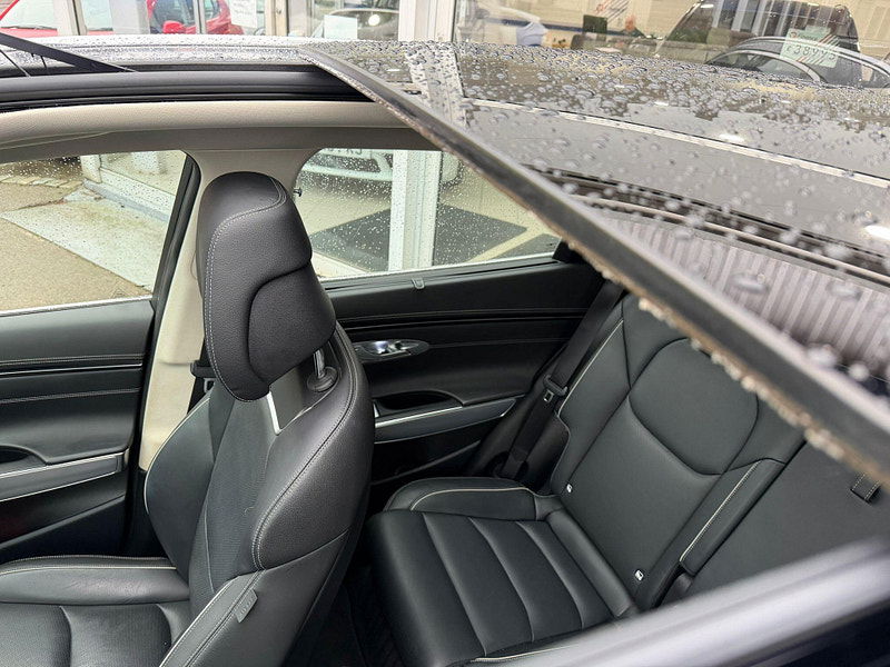 Genesis GV70 2.5T Luxury Auto 4WD Euro 6 (s/s) 5dr 5dr Automatic 2026