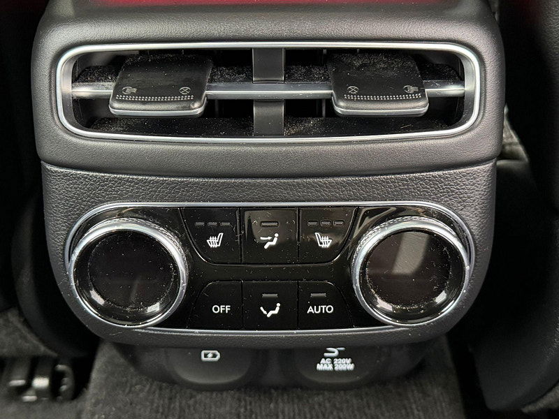 Genesis GV70 2.5T Luxury Auto 4WD Euro 6 (s/s) 5dr 5dr Automatic 2026