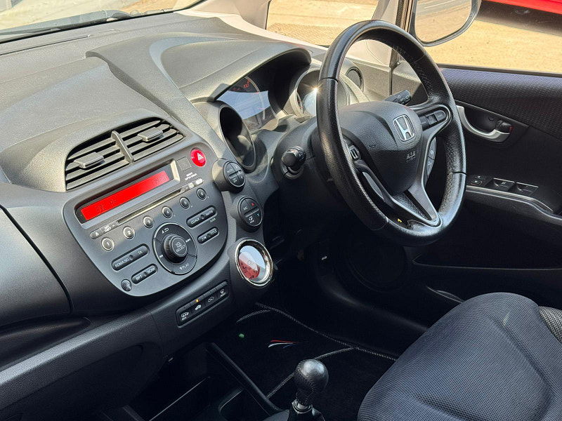 Honda Jazz 1.4 i-VTEC ES Plus Euro 5 5dr 5dr Manual 2025
