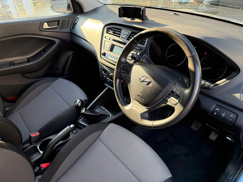 Hyundai I20 1.2 SE Euro 6 5dr 5dr Manual 2025