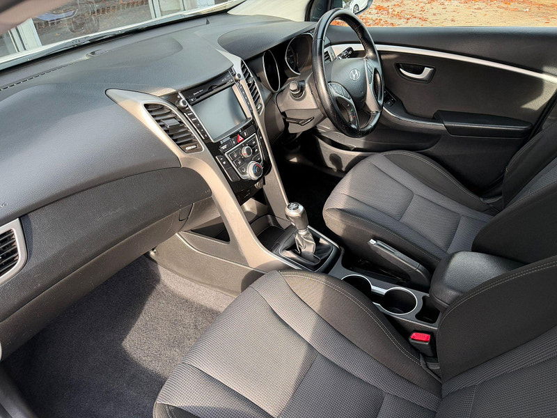 Hyundai I30 1.4 Blue Drive SE Nav Euro 6 (s/s) 5dr 5dr Manual 2025