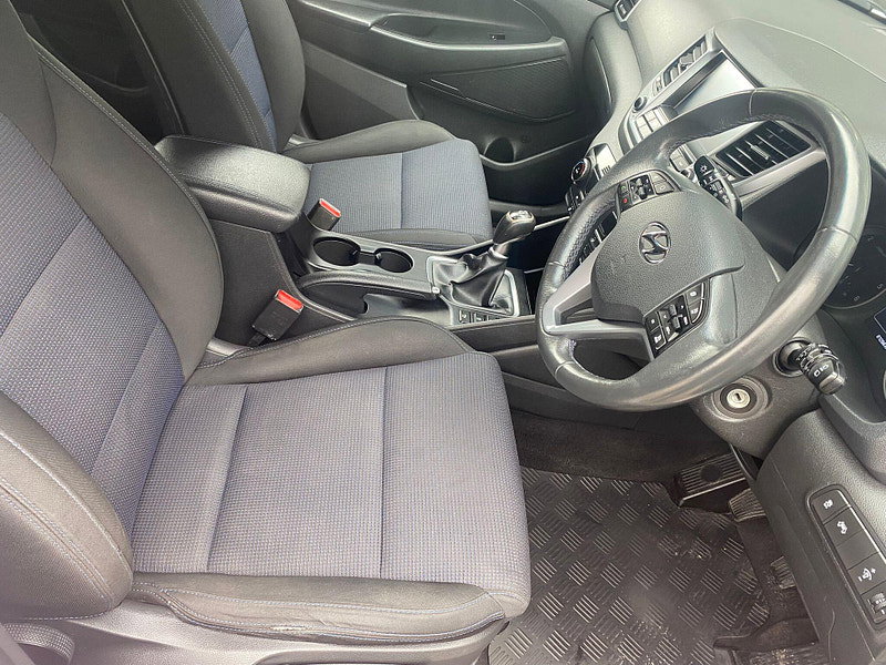 Hyundai Tucson 2.0 CRDi Blue Drive SE Nav Euro 6 (s/s) 5dr 5dr Manual 2026