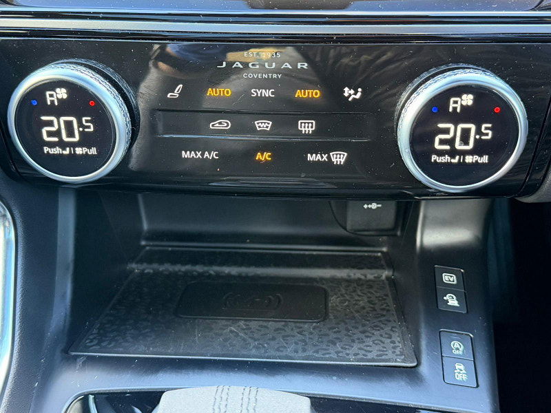 Jaguar E-PACE 1.5 P300e 11.5kWh R-Dynamic Black Auto AWD Euro 6 (s/s) 5dr 5dr Automatic 2025