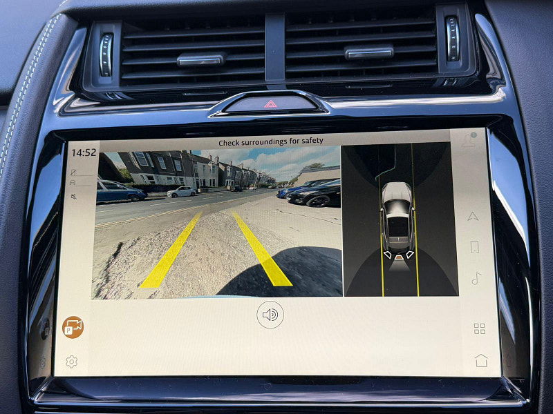 Jaguar E-PACE 1.5 P300e 11.5kWh R-Dynamic Black Auto AWD Euro 6 (s/s) 5dr 5dr Automatic 2025