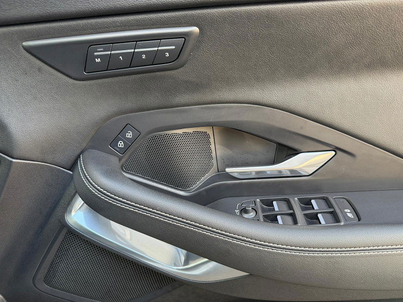 Jaguar E-PACE 1.5 P300e 11.5kWh R-Dynamic Black Auto AWD Euro 6 (s/s) 5dr 5dr Automatic 2025