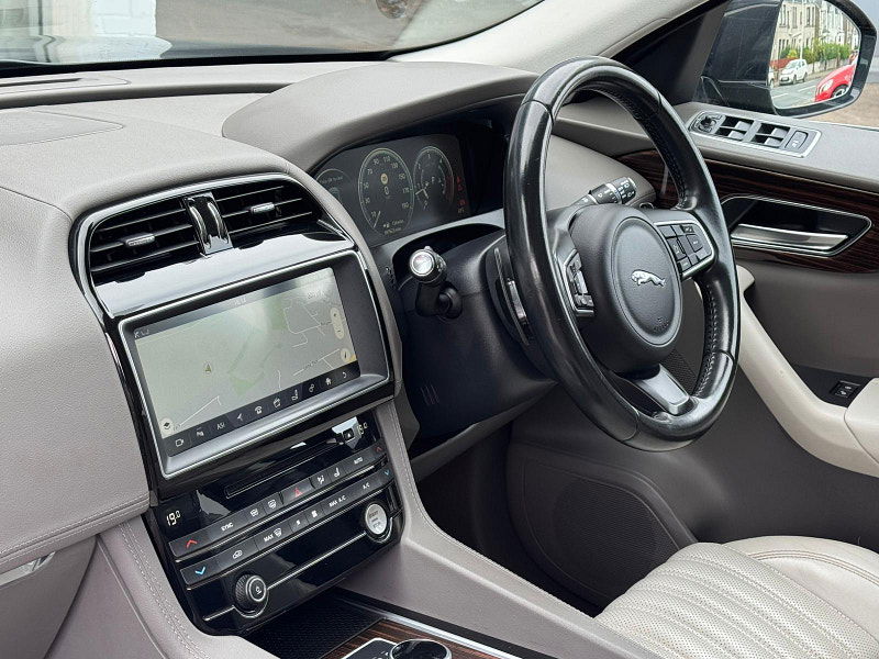 Jaguar F-PACE 2.0 D180 Portfolio Auto AWD Euro 6 (s/s) 5dr 5dr Automatic 2025