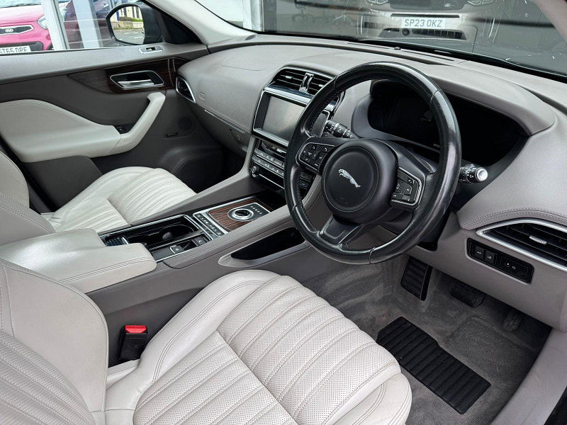 Jaguar F-PACE 2.0 D180 Portfolio Auto AWD Euro 6 (s/s) 5dr 5dr Automatic 2025