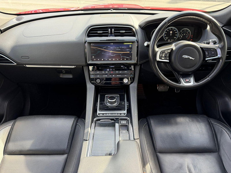 Jaguar F-PACE 3.0 D300 V6 S Auto AWD Euro 6 (s/s) 5dr 5dr Automatic 2026