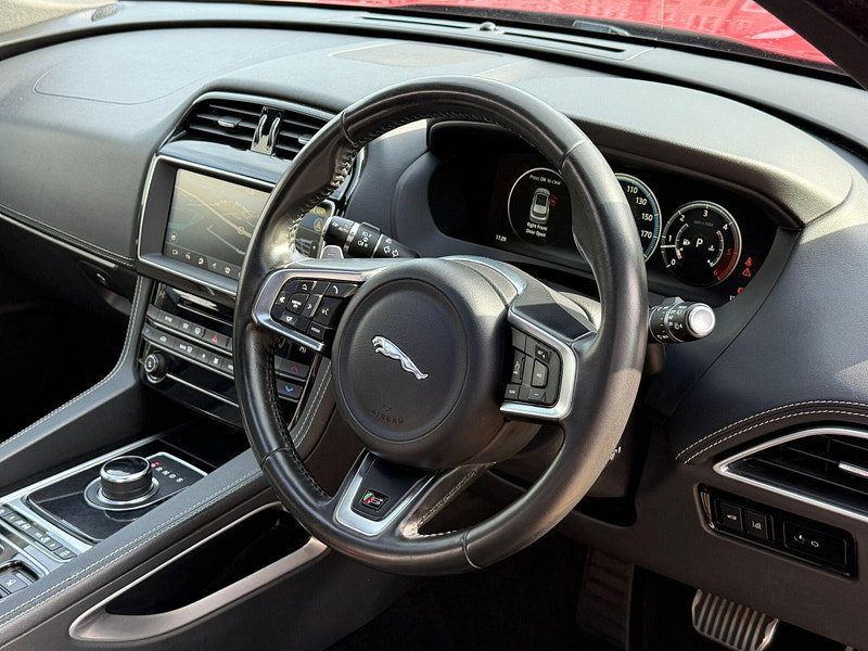 Jaguar F-PACE 3.0 D300 V6 S Auto AWD Euro 6 (s/s) 5dr 5dr Automatic 2026