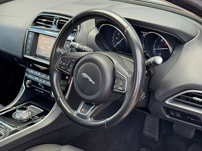 Jaguar XE 2.0d Portfolio Auto Euro 6 (s/s) 4dr 4dr Automatic 2025