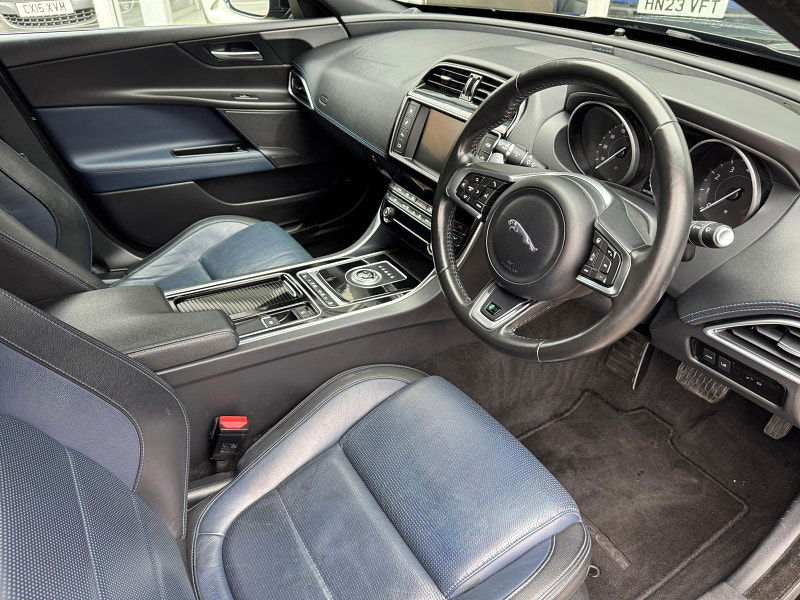 Jaguar XE 2.0i R-Sport Auto Euro 6 (s/s) 4dr 4dr Automatic 2025