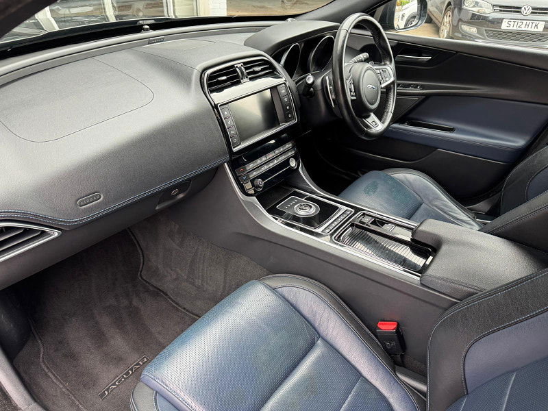 Jaguar XE 2.0i R-Sport Auto Euro 6 (s/s) 4dr 4dr Automatic 2025