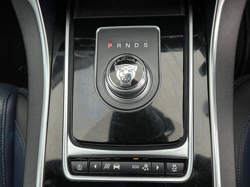 Jaguar XE 2.0i R-Sport Auto Euro 6 (s/s) 4dr 4dr Automatic 2025