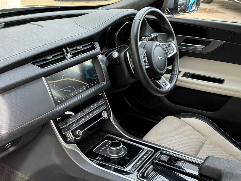 Jaguar XF 2.0d R-Sport Auto Euro 6 (s/s) 4dr 4dr Automatic 2026