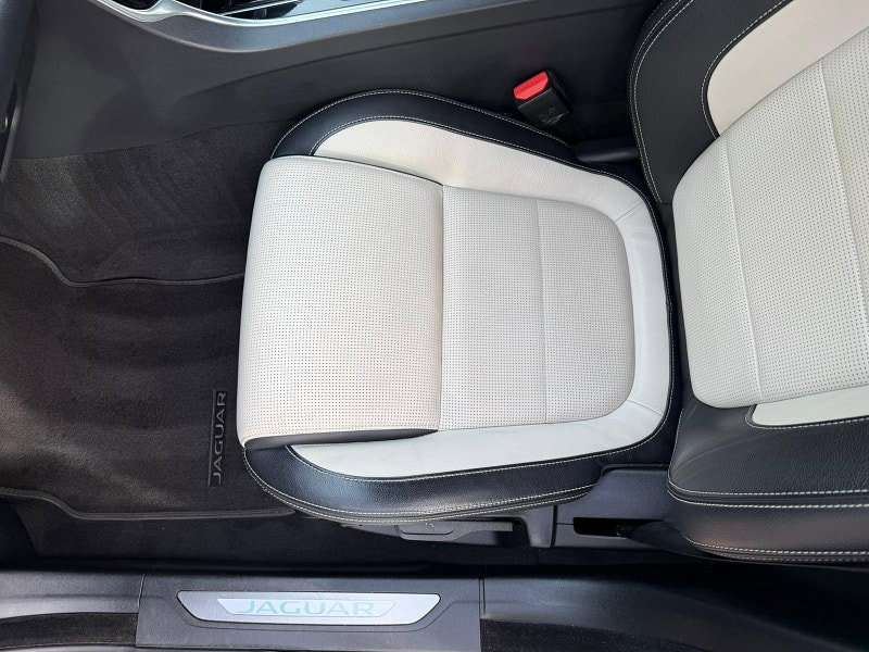 Jaguar XF 2.0d R-Sport Auto Euro 6 (s/s) 4dr 4dr Automatic 2026