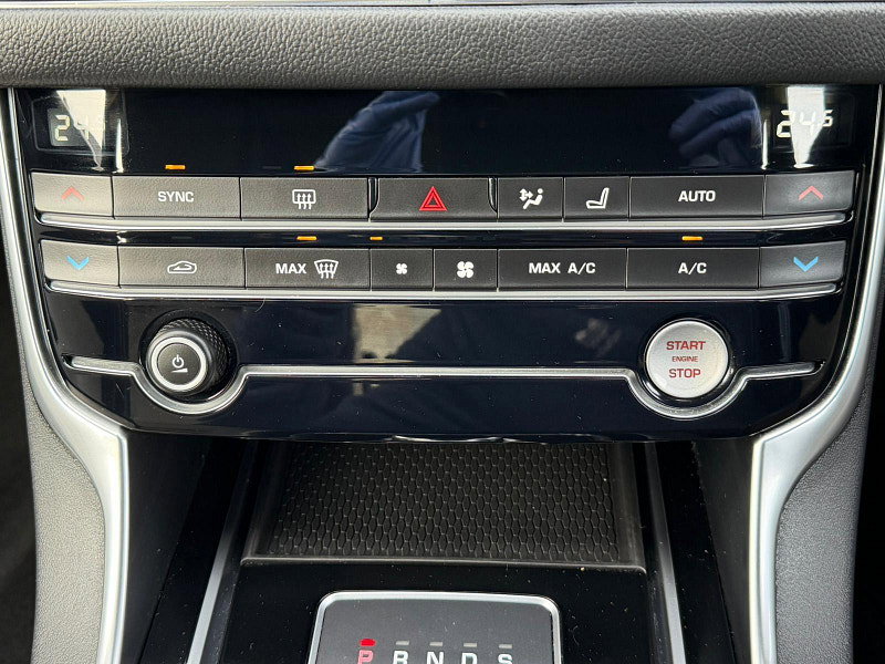 Jaguar XF 2.0d R-Sport Auto Euro 6 (s/s) 4dr 4dr Automatic 2026