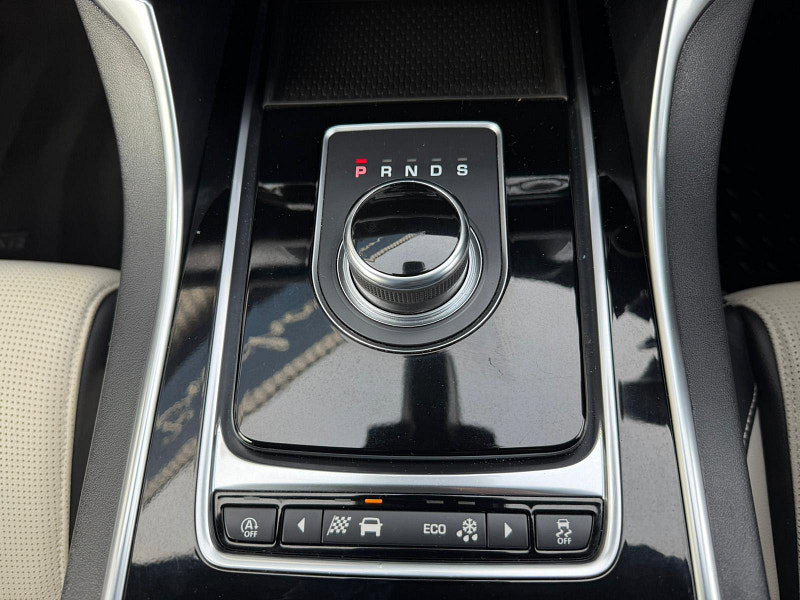 Jaguar XF 2.0d R-Sport Auto Euro 6 (s/s) 4dr 4dr Automatic 2026