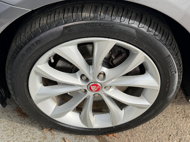 Jaguar XF 2.0d R-Sport Auto Euro 6 (s/s) 4dr 4dr Automatic 2026