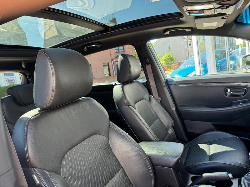 Kia Carens 1.7 CRDi 4 Euro 6 (s/s) 5dr 5dr Manual 2025