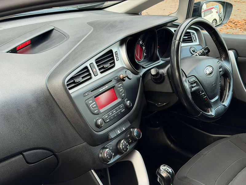 Kia Ceed 1.4 SR7 Euro 5 5dr 5dr Manual 2026